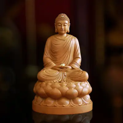 Tượng Bổn Sư Thích Ca, Chất Liệu Gỗ Hương Chương (long Não), Cao 40-48cm