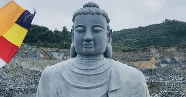 Tượng Phật Khổng Lồ Bằng Đá Đang Làm Ở Đà Nẵng Được Cấp Phép ...