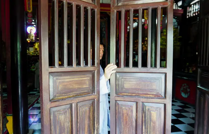 Chùa Hội Khánh, Ngôi Chùa Gần 300 Tuổi Có Tượng Phật Nằm Dài Nhất Việt Nam