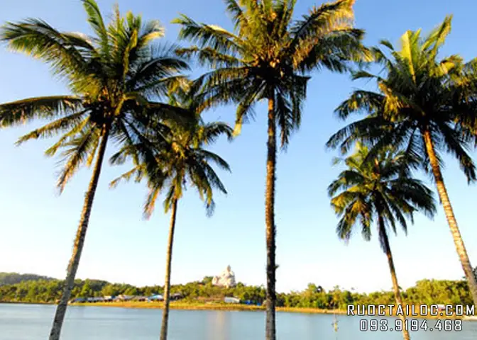 Tượng Phật Núi Cấm Lớn Nhất Châu Á