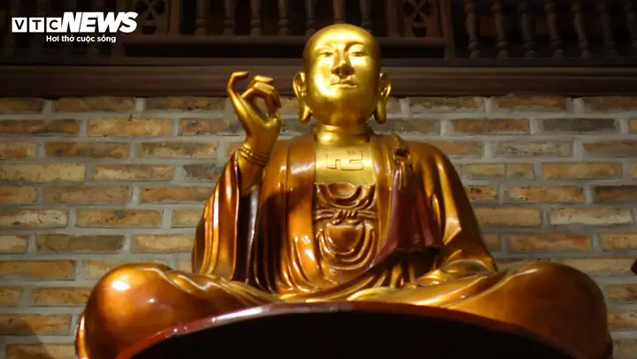 Giải Mã Bức Tượng Phật Ngồi Trên Lưng Vua Độc Nhất Vô Nhị Ở Hà Nội