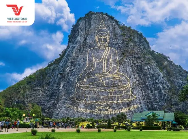 Khao Chee Chan - Núi Phật Vàng Ở Thái Lan Có Gì Đẹp