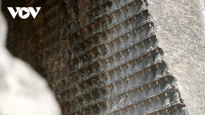 Trung Quoc Hang Da Tuong Phat, Co Tu Ngan Nam O Thanh Co Lac Duong Hinh Anh 7