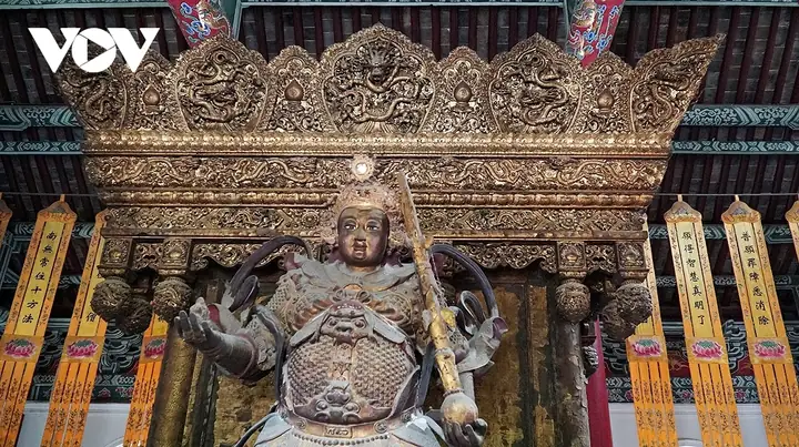 Trung Quoc Hang Da Tuong Phat, Co Tu Ngan Nam O Thanh Co Lac Duong Hinh Anh 10