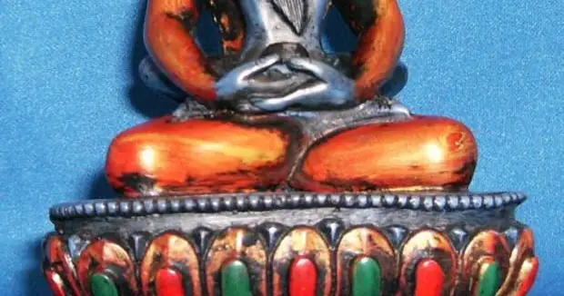 Tượng Phật Ôm Thiếu Nữ - Thongdong