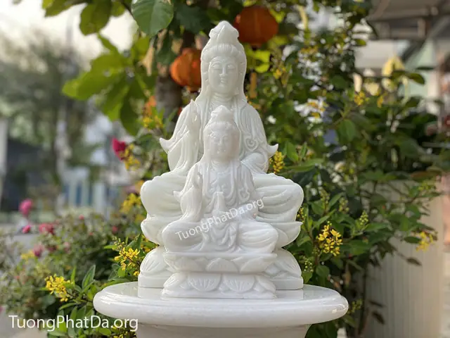 Tượng Phật Quan Âm Bằng Đá Giá Bao Nhiêu ?