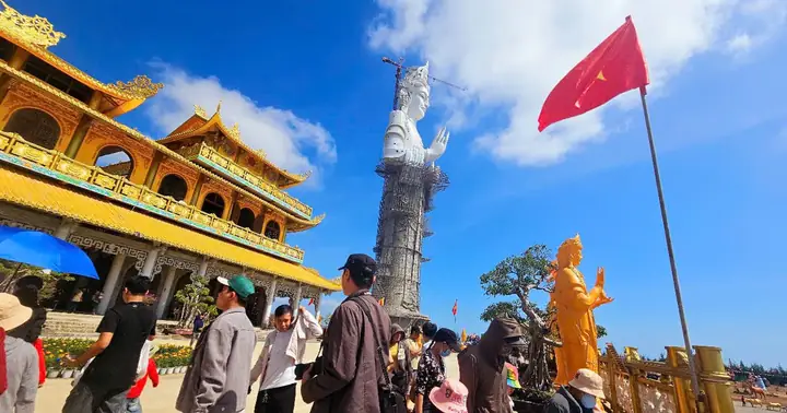 Chiêm Bái Tượng Phật Quan Âm Cao Nhất Đông Nam Á