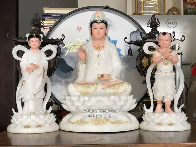 Tượng Phật Quan Âm Trắng Đế Hoa Sen Nở Qabt-085