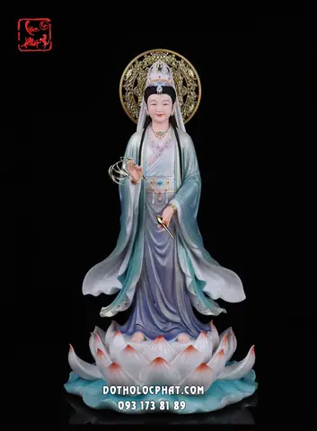 Tượng Quan Âm Liên Hoa Đứng Áo Xanh Lam Có Hào Quang Tròn