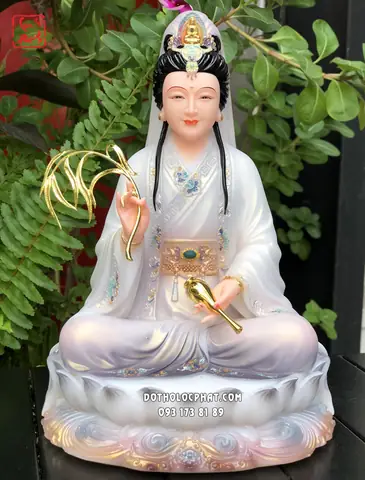 Tượng Quan Âm Bồ Tát Đế Sen Áo Tím