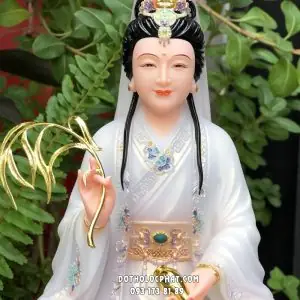 Tượng Quan Âm Bồ Tát Đế Sen Áo Tím