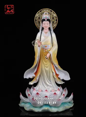 Tượng Quan Âm Bồ Tát Liên Hoa Đứng Áo Vàng Có Hào Quang