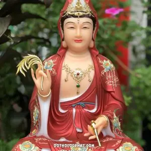 Tượng Quan Âm Bồ Tát Hoa Sen Gấm Đỏ Đế Non Nước Qabbt-117