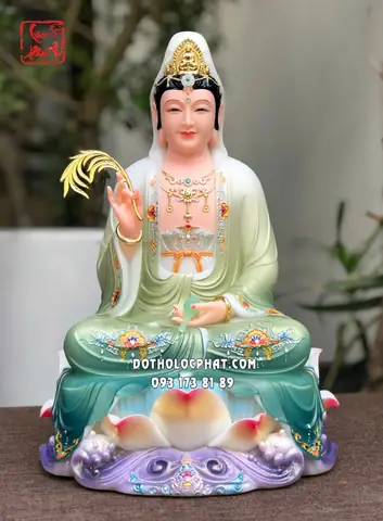 Tượng Quan Âm Bồ Tát Xanh Ngọc Bích Đế Sen Sóng Nước