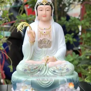 Tượng Quan Âm Bồ Tát Bột Đá Áo Gấm Xanh Đế Non Nước