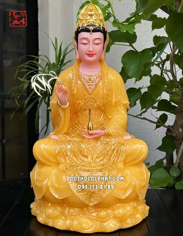 Tượng Quan Âm Bồ Tát Thạch Anh Áo Rũ Viền Vàng Đế Sen