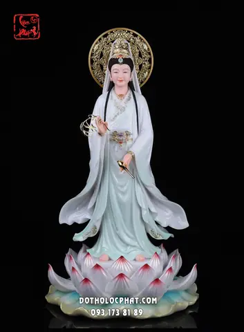 Tượng Quan Âm Bồ Tát Đứng Hoa Sen Áo Xanh Có Hào Quang