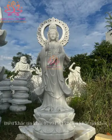 Tại Sao Tượng Bồ Tát Quan Thế Âm Lại Được Tạc Bằng Đá?