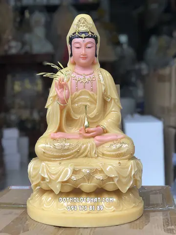 69. Tượng Mẹ Quan Âm Màu Vàng Thạch Anh Qabt-041