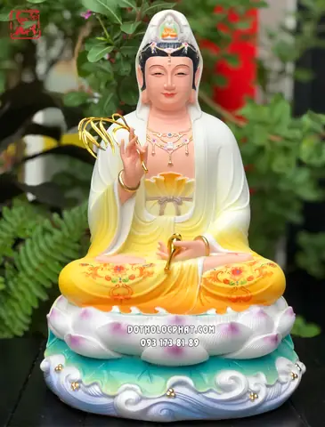 59. Tượng Quan Âm Bồ Tát Poly Áo Vàng Đế Non Nước Qabt-126
