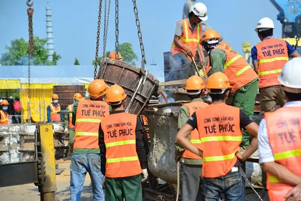 Tượng Phật Thế Tôn