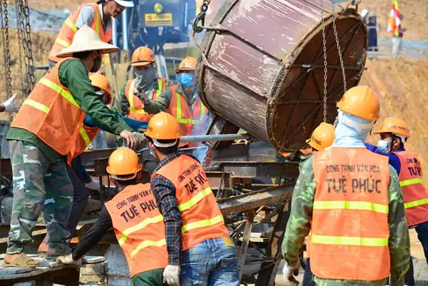 Tượng Phật Thế Tôn