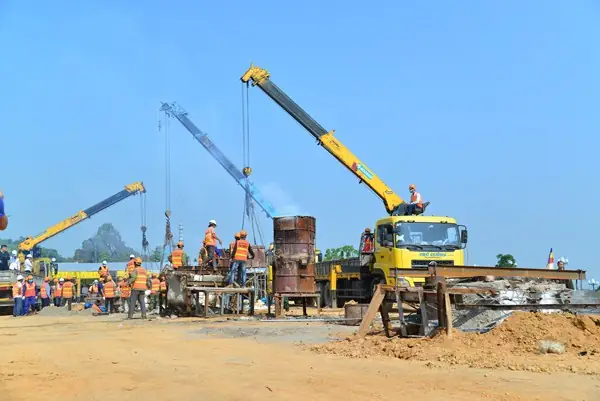 Tượng Phật Thế Tôn