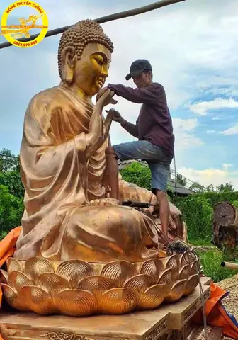 Mô Tả Chi Tiết Quá Trình Đúc Tượng Phật Thích Ca 3m5