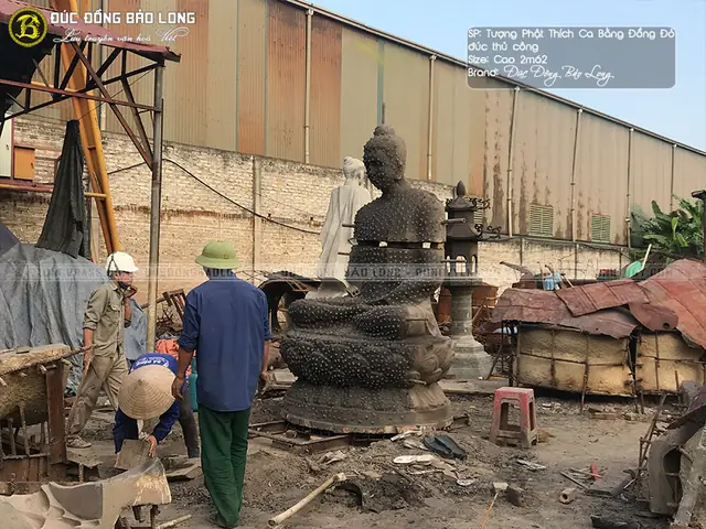 Phần Khuôn Âm Bản Của Tượng