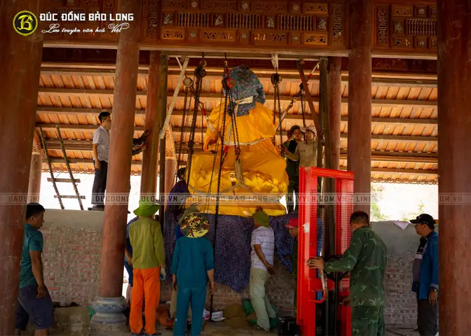 Kích Thước Lớn Nên Khâu Vận Chuyển Tượng Gặp Nhiều Khó Khăn