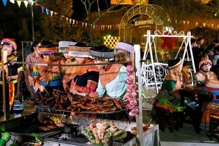 Thưởng Thức Ẩm Thực Fansipan