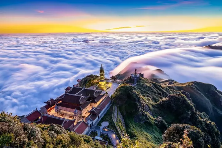 Khám Phá Quần Thể Tâm Linh Fansipan Legend