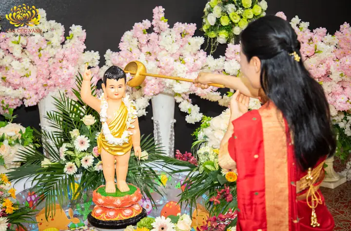 Lý Giải Việc Uống Nước Cúng Dường Tắm Phật Khiến Bệnh Tật Được Chuyển Hóa