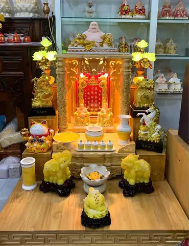 Văn Khấn Thỉnh Phật Di Lặc Về Thờ Tại Ban Thần Tài