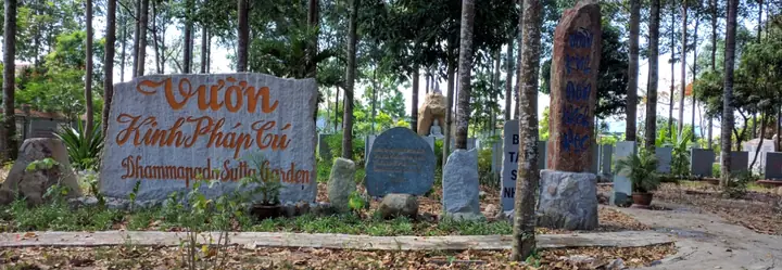 Chùa Phước Hậu Vĩnh Long Nổi Danh Với Khu Vườn Kinh Tượng Phật ...