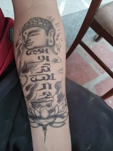 Ý Nghĩa Hình Xăm Chữ A Di Đà Phật Là Gì?