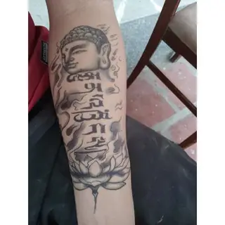 Ý Nghĩa Hình Xăm Chữ A Di Đà Phật Là Gì?