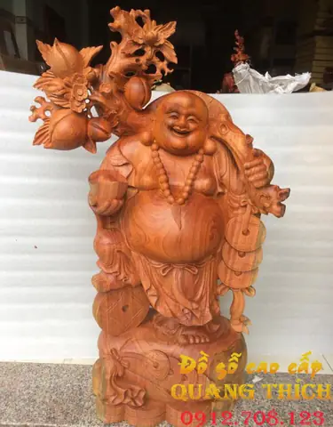 Tượng Phật Di Lặc Vác Cành Đào