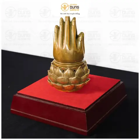 Lư Xông Trầm Bằng Đồng Vàng Hình Bàn Tay Đức Phật 10x18cm