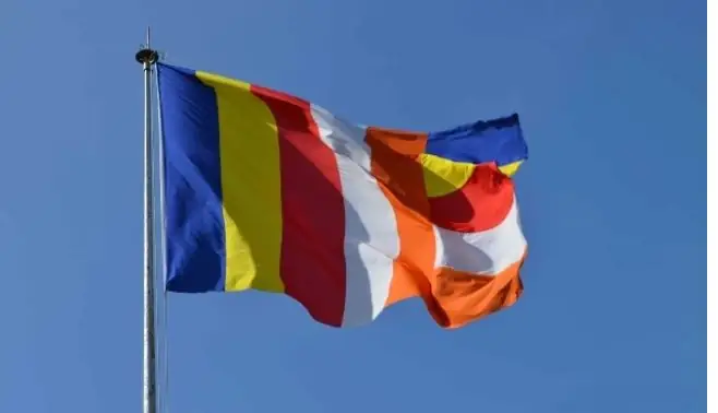 Cờ Phật Giáo: Nguồn Gốc, Ý Nghĩa 5 Sắc Màu Của Đức Phật