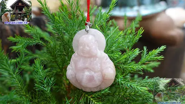 Những Điều Kiêng Kỵ Khi Đeo Mặt Phật Di Lặc Đá Thạch Anh Phong Thủy