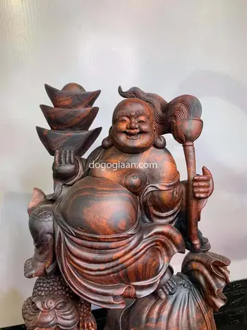 Ý Nghĩa Hình Xăm Phật Di Lặc Là Gì?