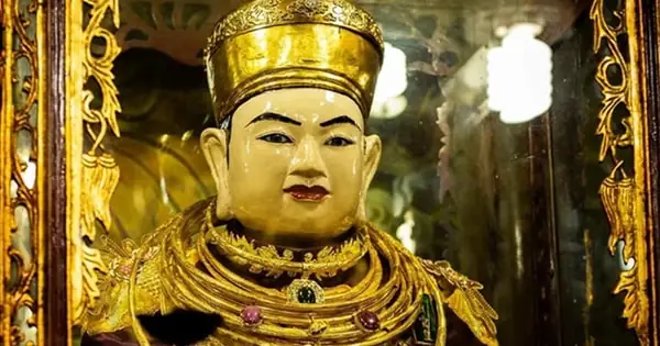 Quan Hoàng Bảy - Sự Tích Di Sản Văn Hóa