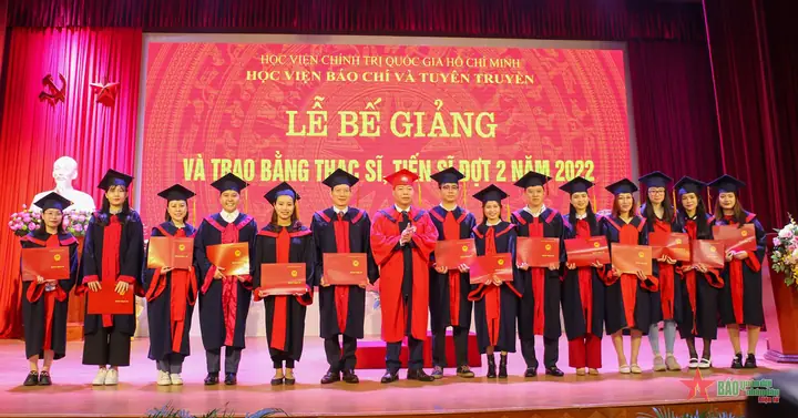 Top 7 Mẫu Áo Cúng Tế Lễ Phục Phổ Biến Cho Các Dịp Lễ Năm 2026