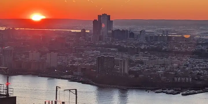 Ngày Thì Dài Mà Năm Thì Ngắn - By Thai Duong