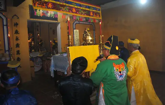 Lễ Cúng Cầu An Và Cúng Đất Ở Hội An