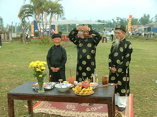 Cẩm Nang Chuẩn Bị Lễ Cúng 49 Ngày Ngoài Mộ Và Bài Văn Khấn Trang Trọng