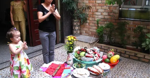 Bài Cúng Chúng Sinh Đầu Năm: Văn Khấn, Nghi Lễ Và Những Điều Cần Biết