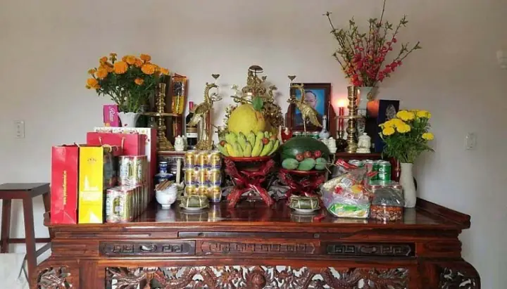 Cẩm Nang Chi Tiết Về Bài Cúng Chuyển Bàn Thờ Thổ Công: Lễ Vật, Văn Khấn Và Quy Trình Chuẩn