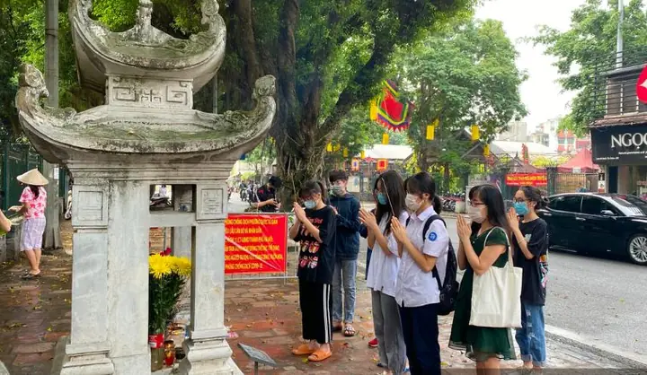 Bài Khấn Đi Thi Đại Học, Cầu May Mắn, Đỗ Đạt Bạn Nên Biết